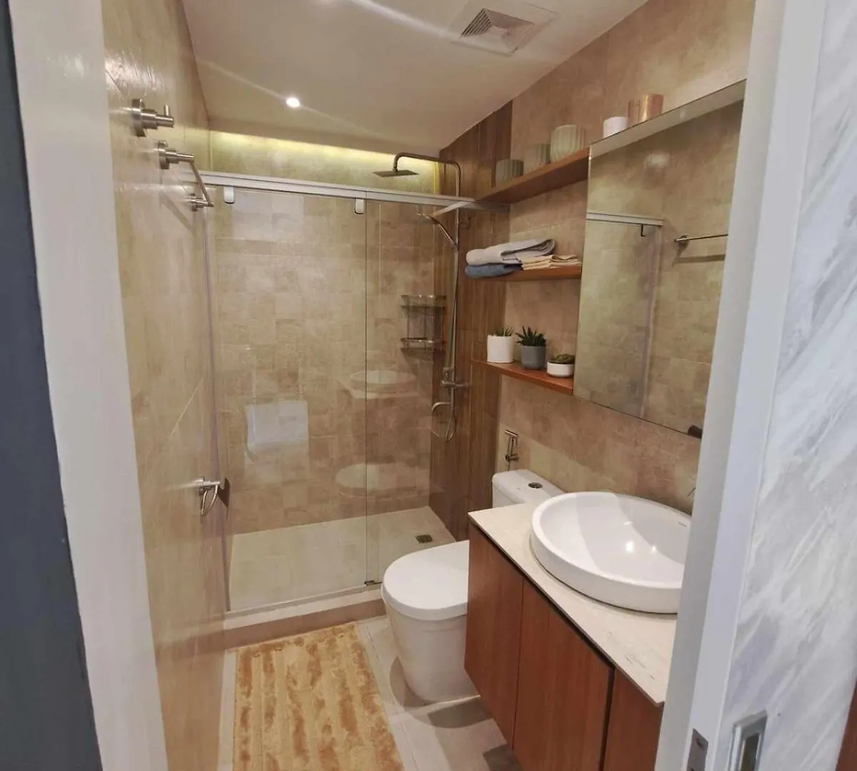 Apartment Bgc Spacious Luxury 1Br - Prime Location Manila
