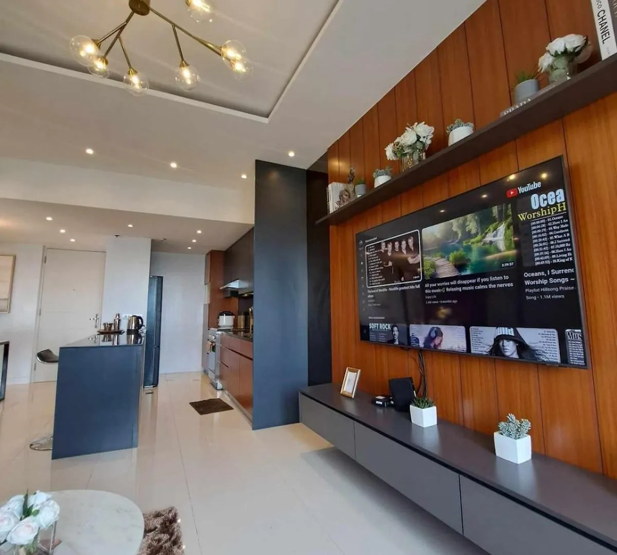 Bgc Spacious Luxury 1Br - Prime Location Manila Apartment