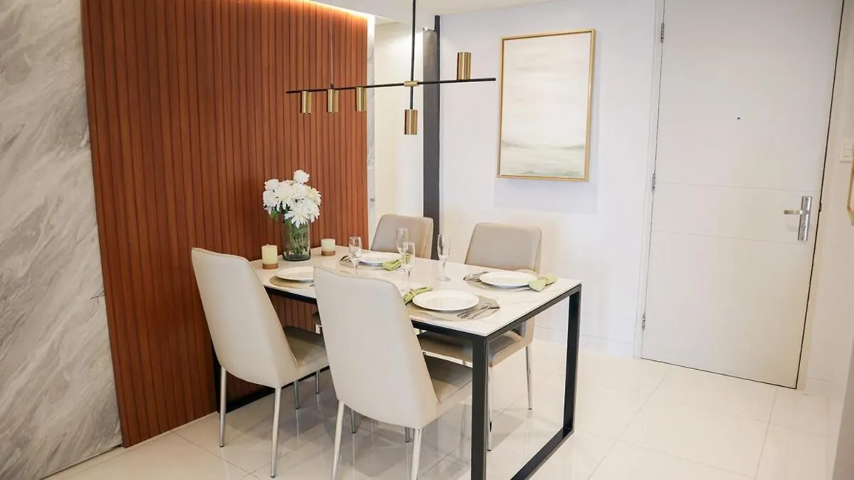 Bgc Spacious Luxury 1Br - Prime Location Manila Apartment